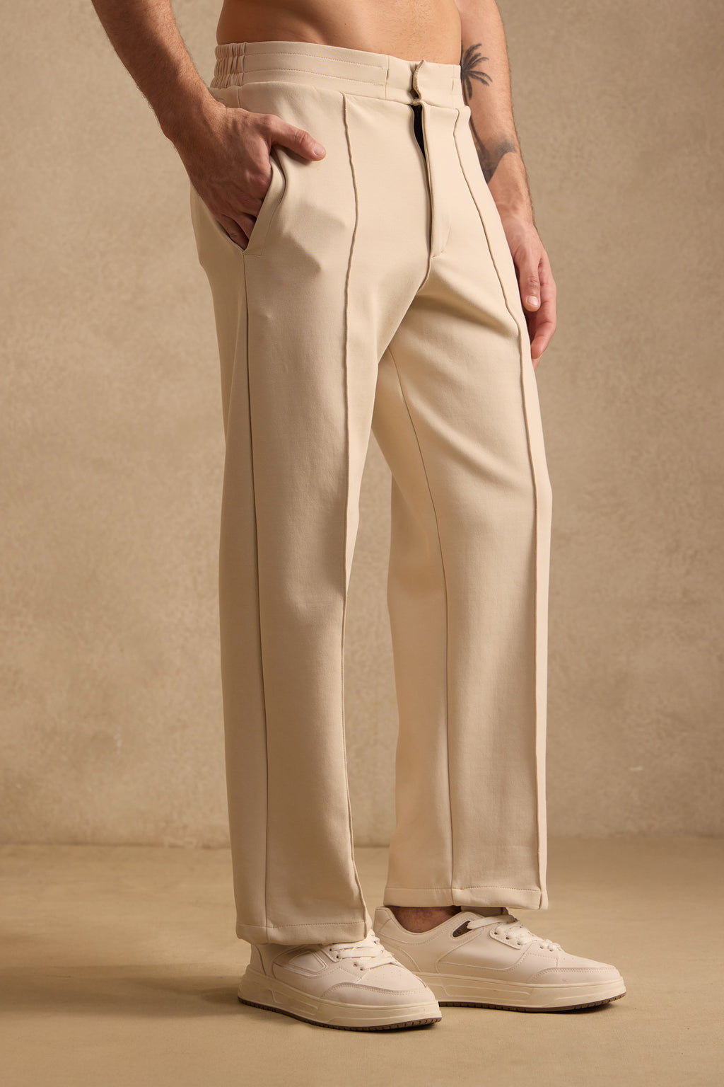 EVRYDAE PIN TUCK PANTS