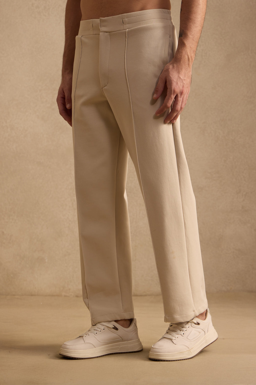 EVRYDAE PIN TUCK PANTS