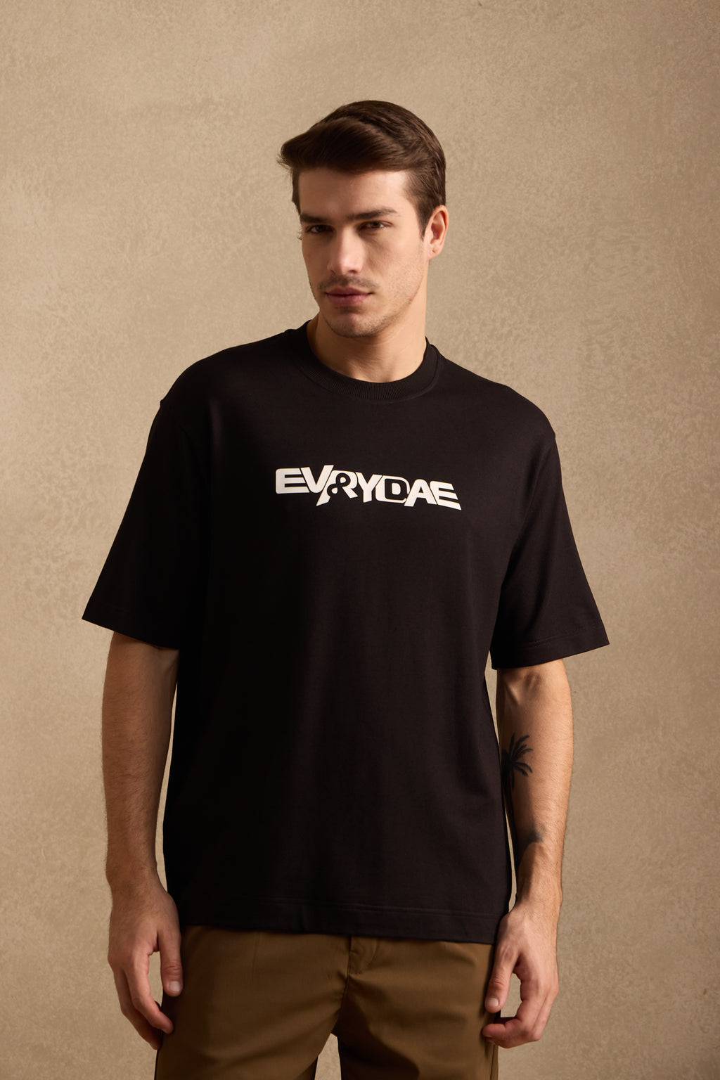 THE BAMBOO CREW TSHIRT IN DEEP BLACK