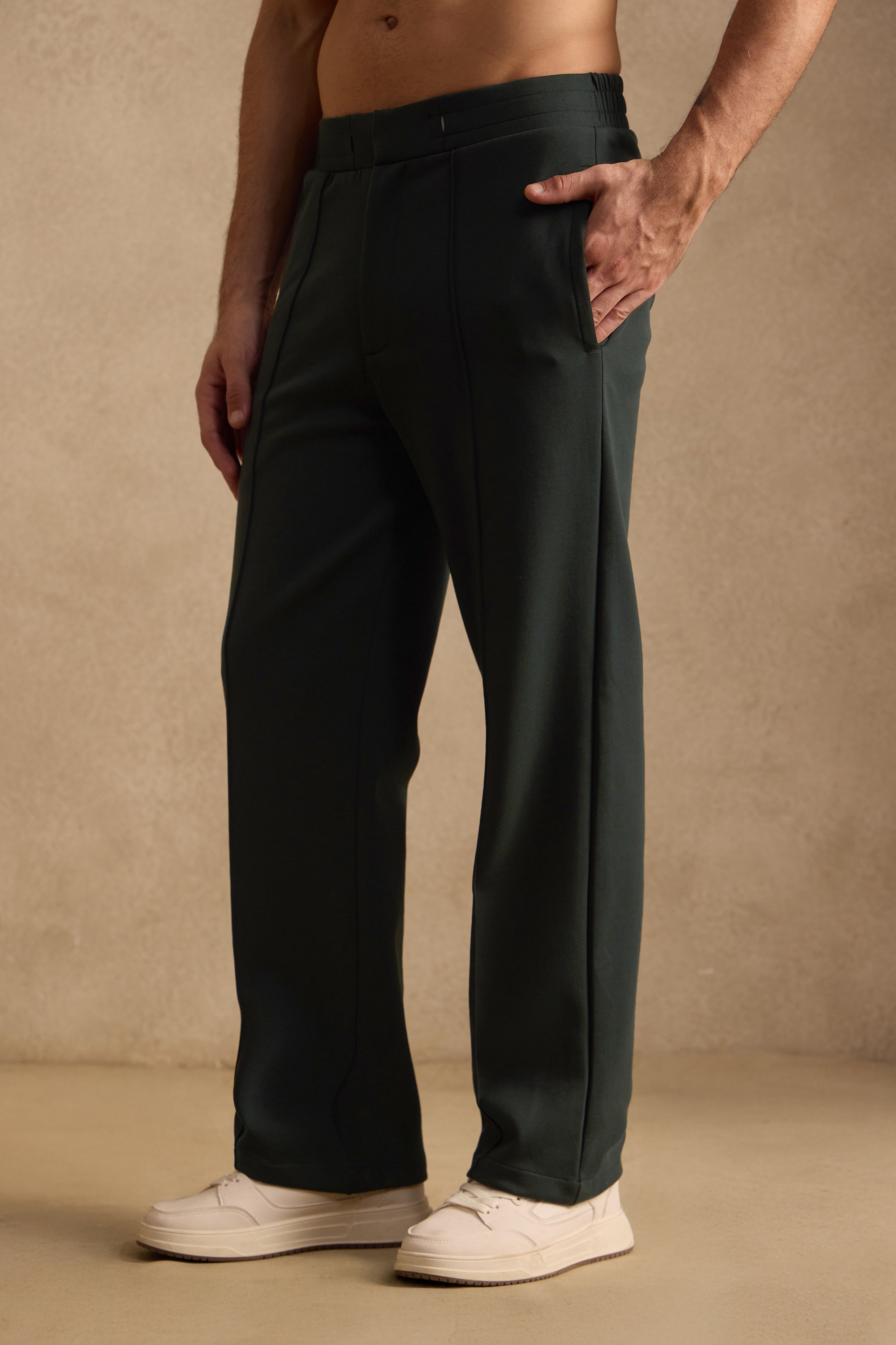 EVRYDAE PIN TUCK PANTS