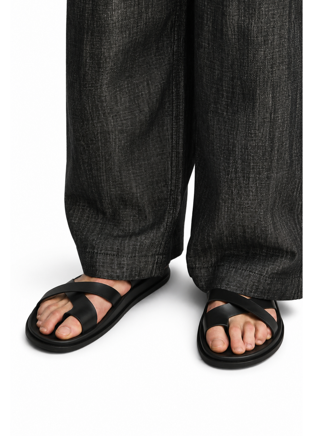 EVRYDAE NERO STRAP SANDAL