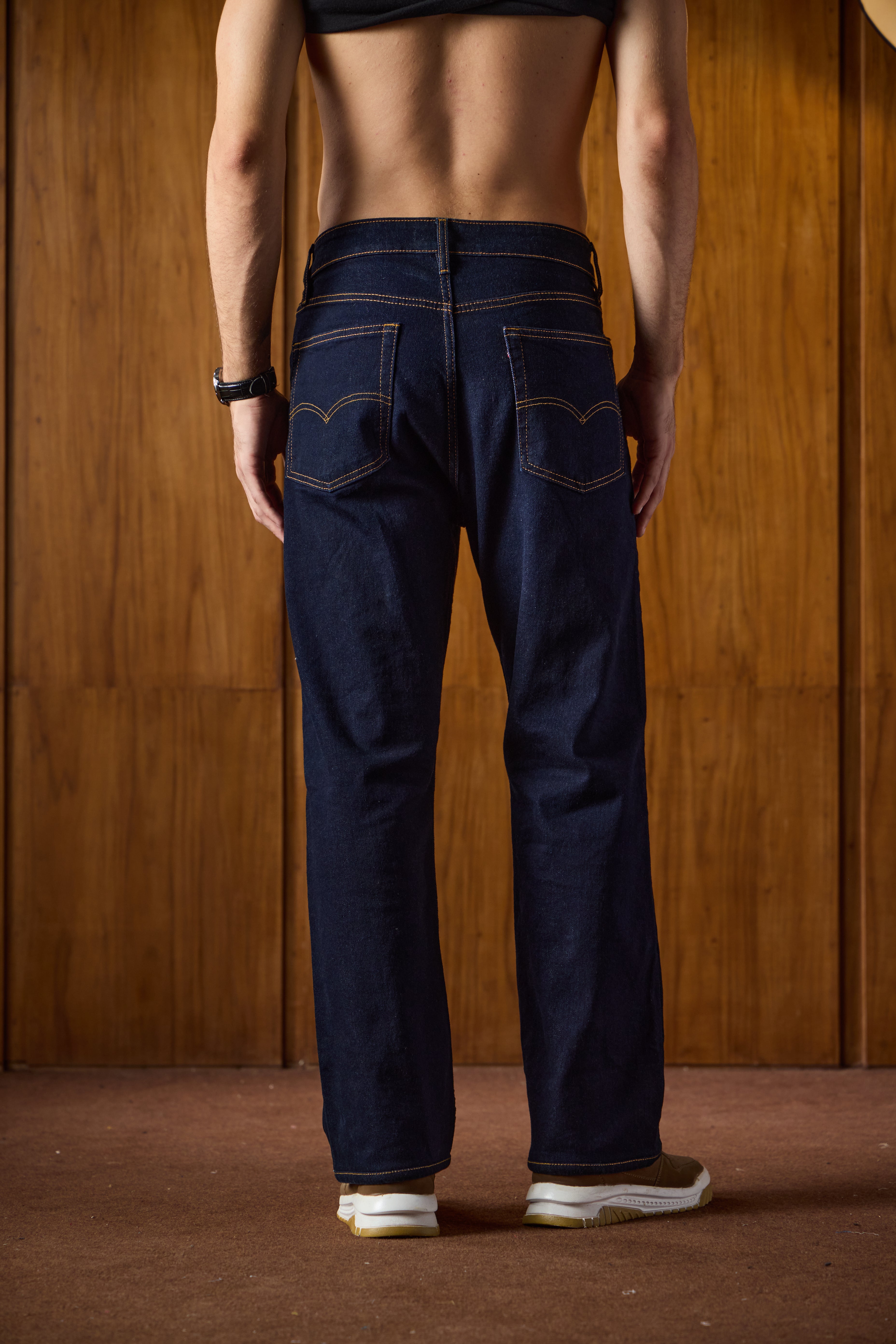 THE INDIGO RESERVE DENIM