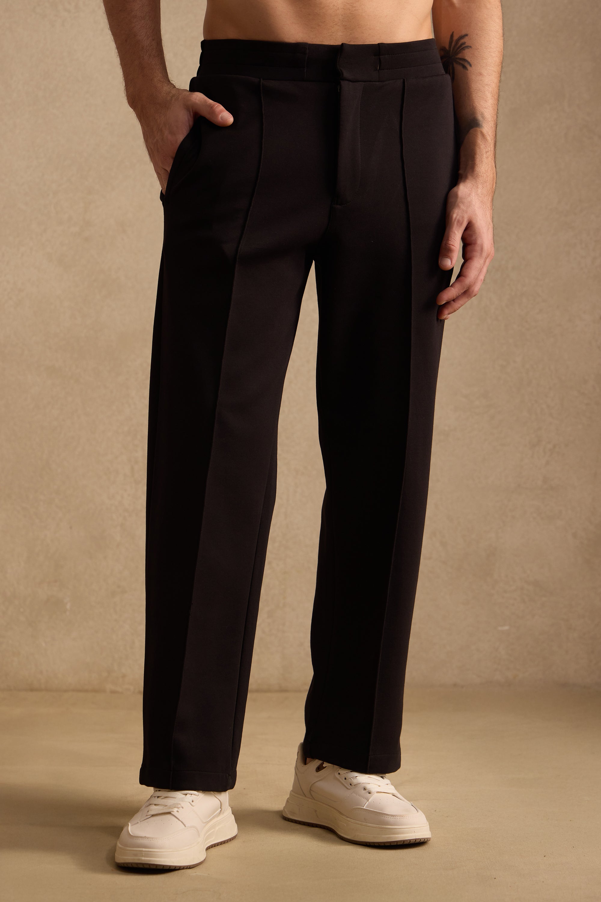 EVRYDAE PIN TUCK PANTS