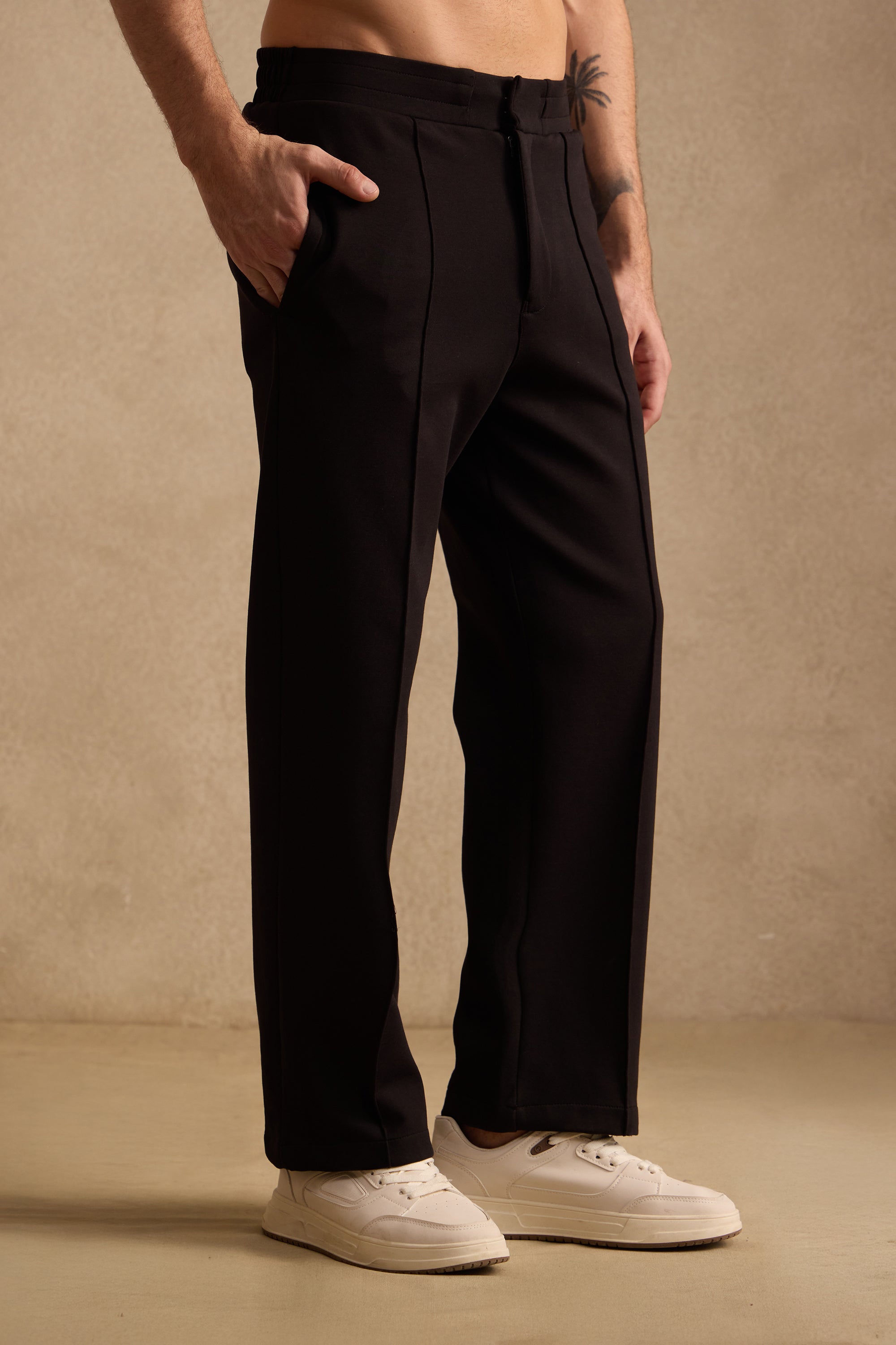 EVRYDAE PIN TUCK PANTS