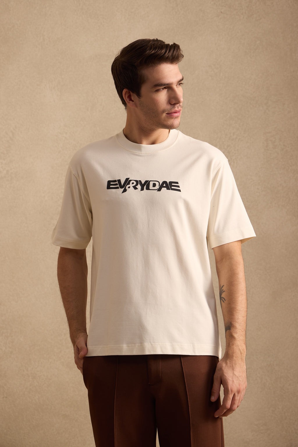 THE BAMBOO CREW TSHIRT IN OFF WHITE