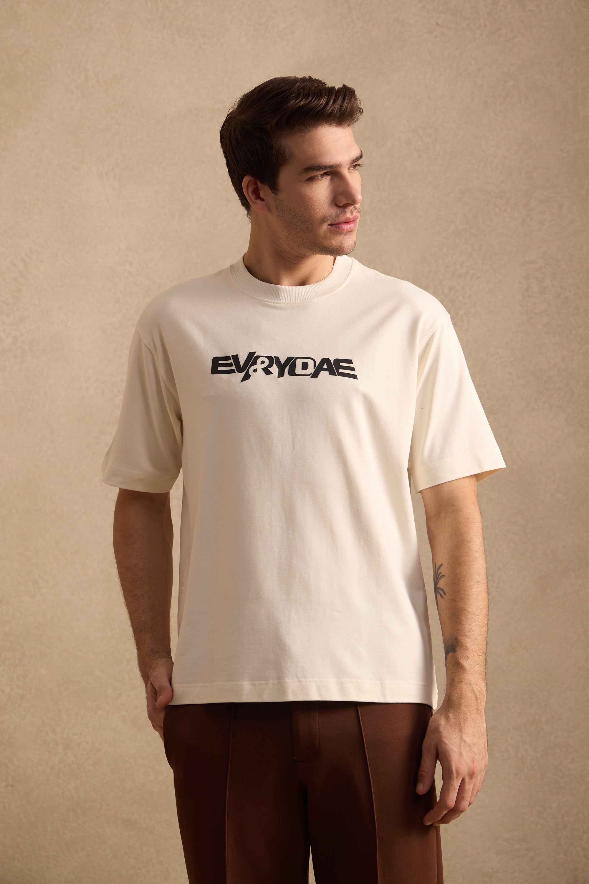 THE BAMBOO CREW TSHIRT IN OFF WHITE