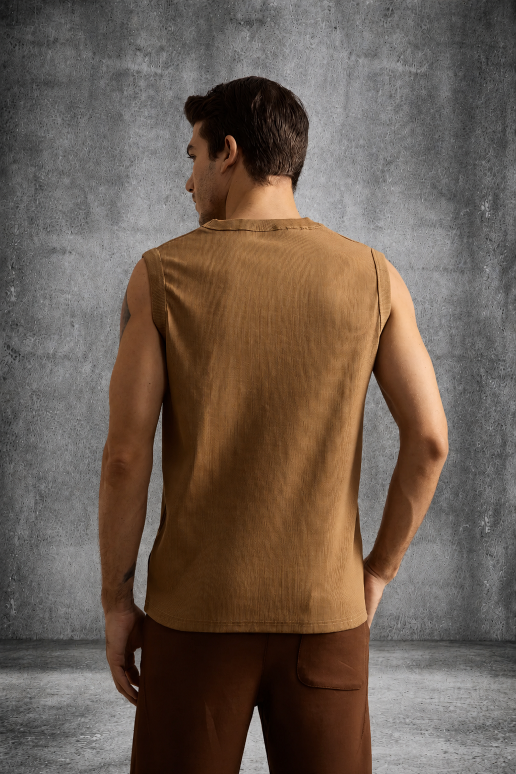 RIBBED MUSCLE TANK IN DESERT SAND