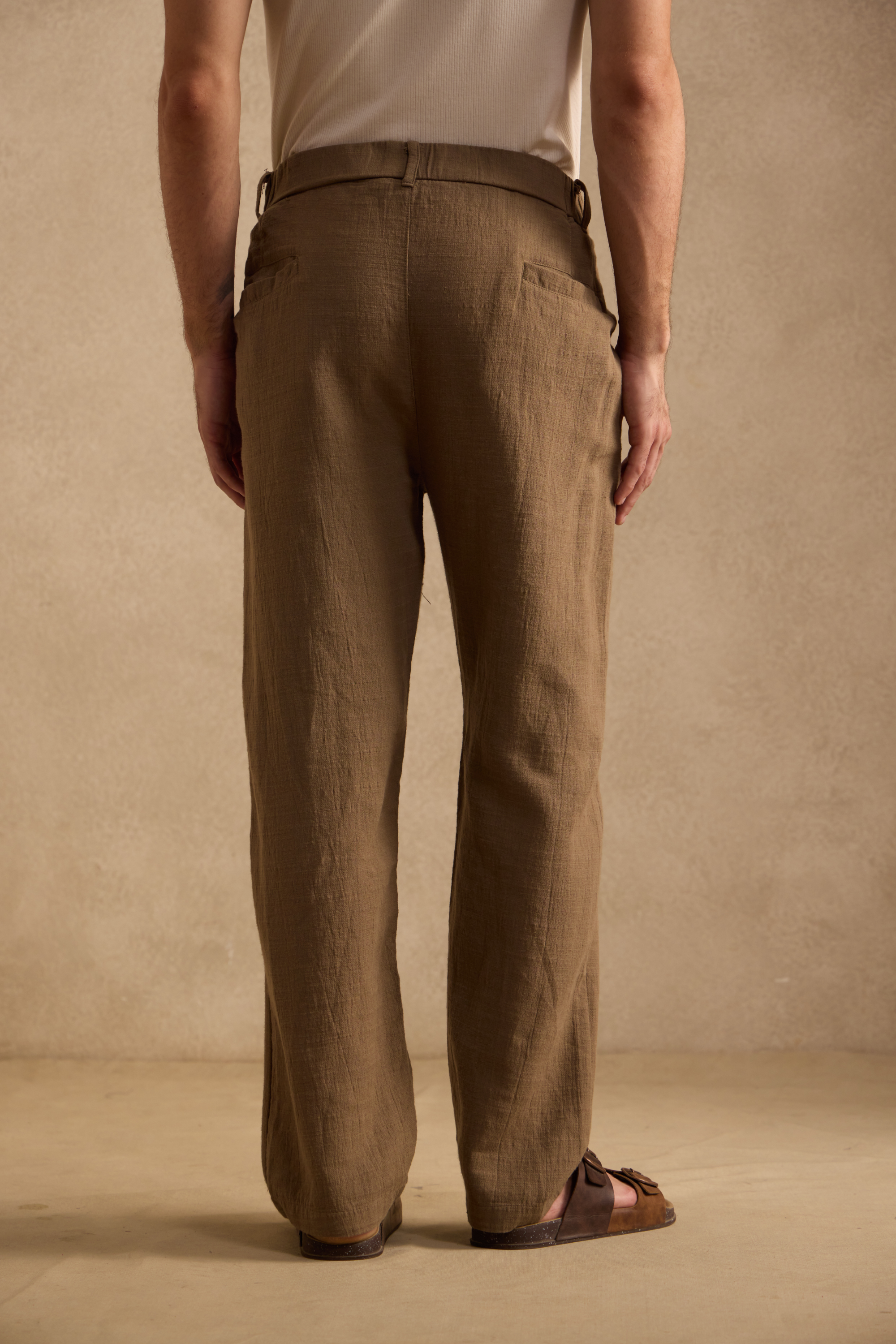 THE SEOUL LINEN PANTS IN TAUPE