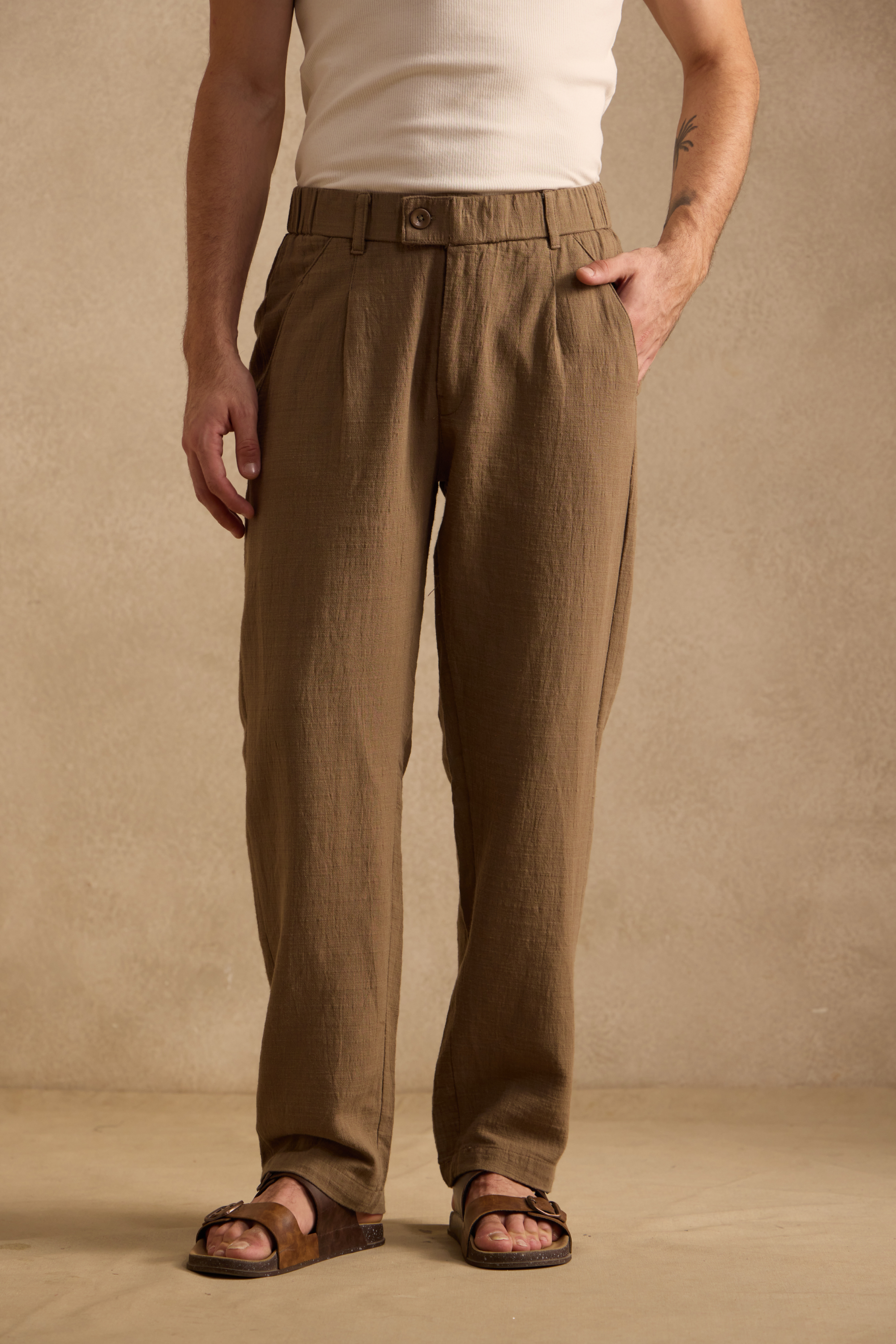 THE SEOUL LINEN PANTS IN TAUPE