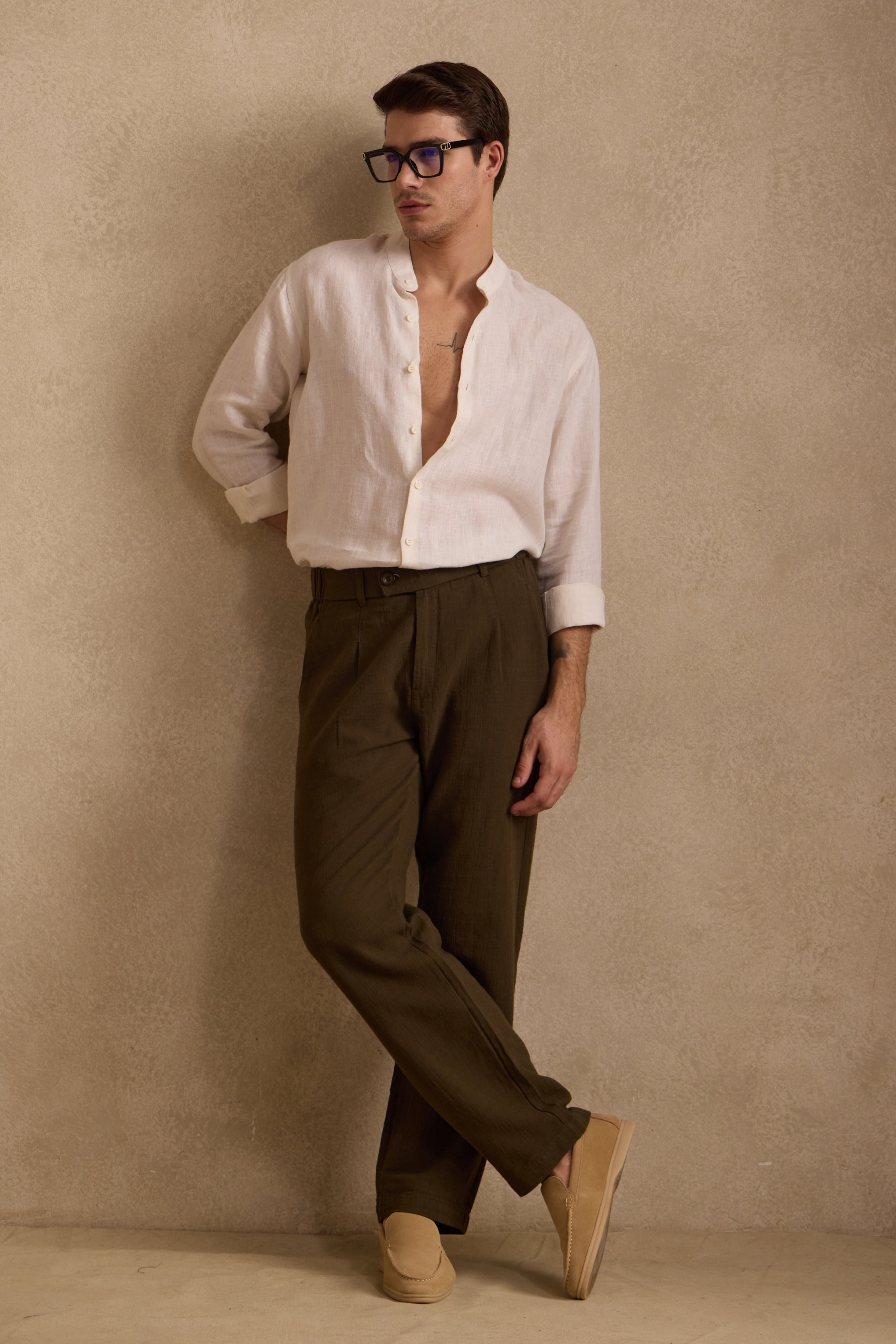 THE SEOUL LINEN PANTS IN DARK OLIVE