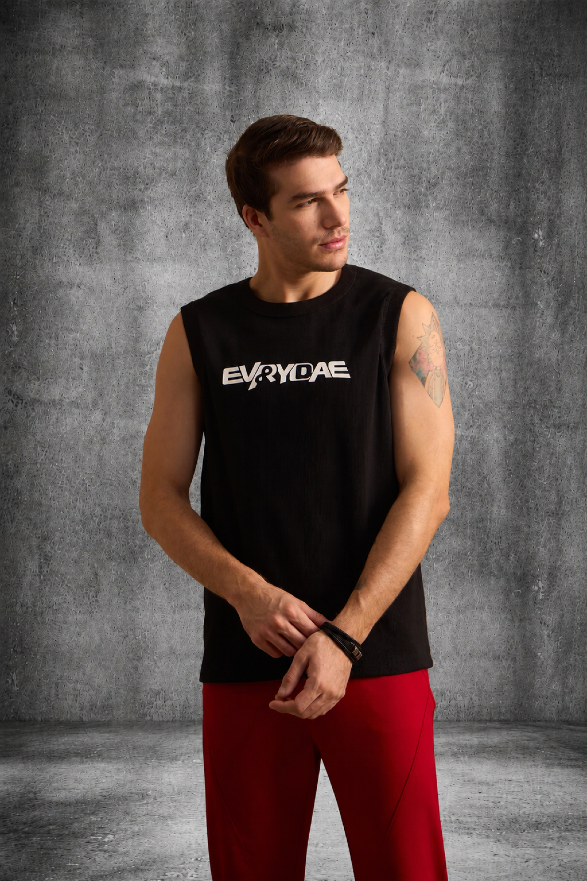 RIBBED MUSCLE TANK IN DEEP BLACK
