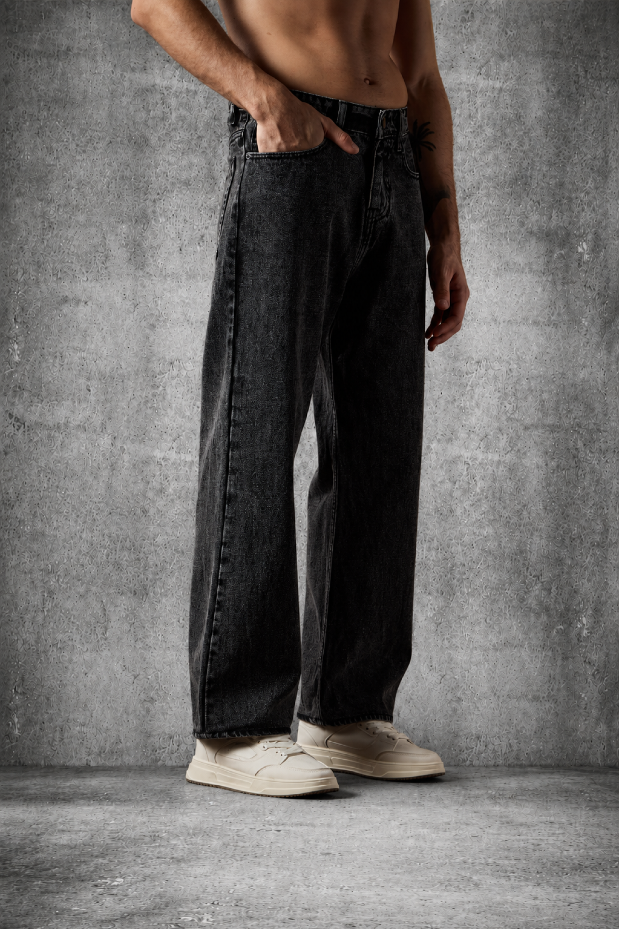 THE EASE DENIM IN CHARCOAL BLACK