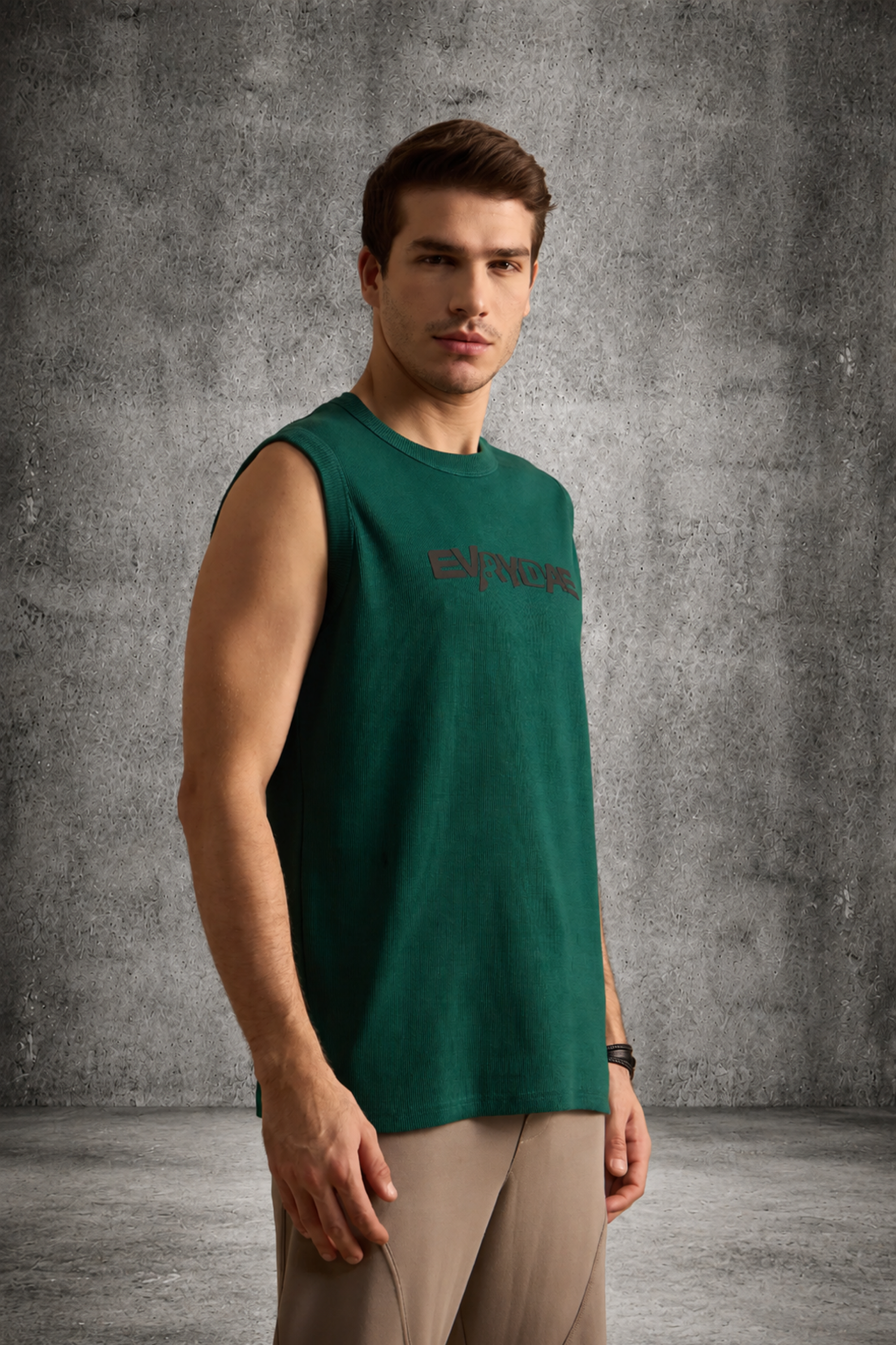 RIBBED MUSCLE TANK IN FOREST GREEN
