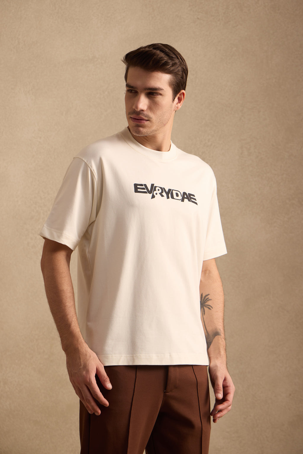 THE BAMBOO CREW TSHIRT IN OFF WHITE