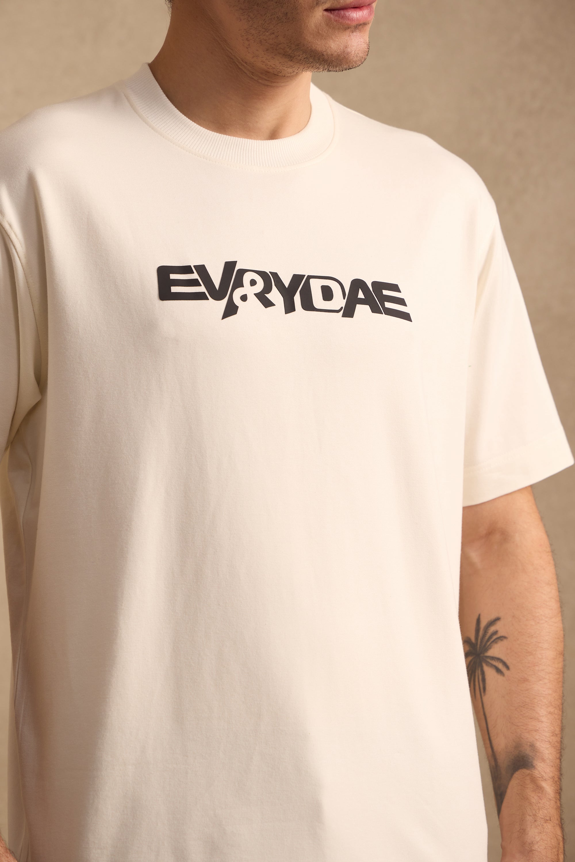 THE BAMBOO CREW TSHIRT IN OFF WHITE