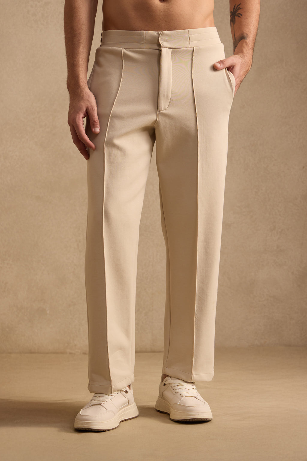 EVRYDAE PIN TUCK PANTS