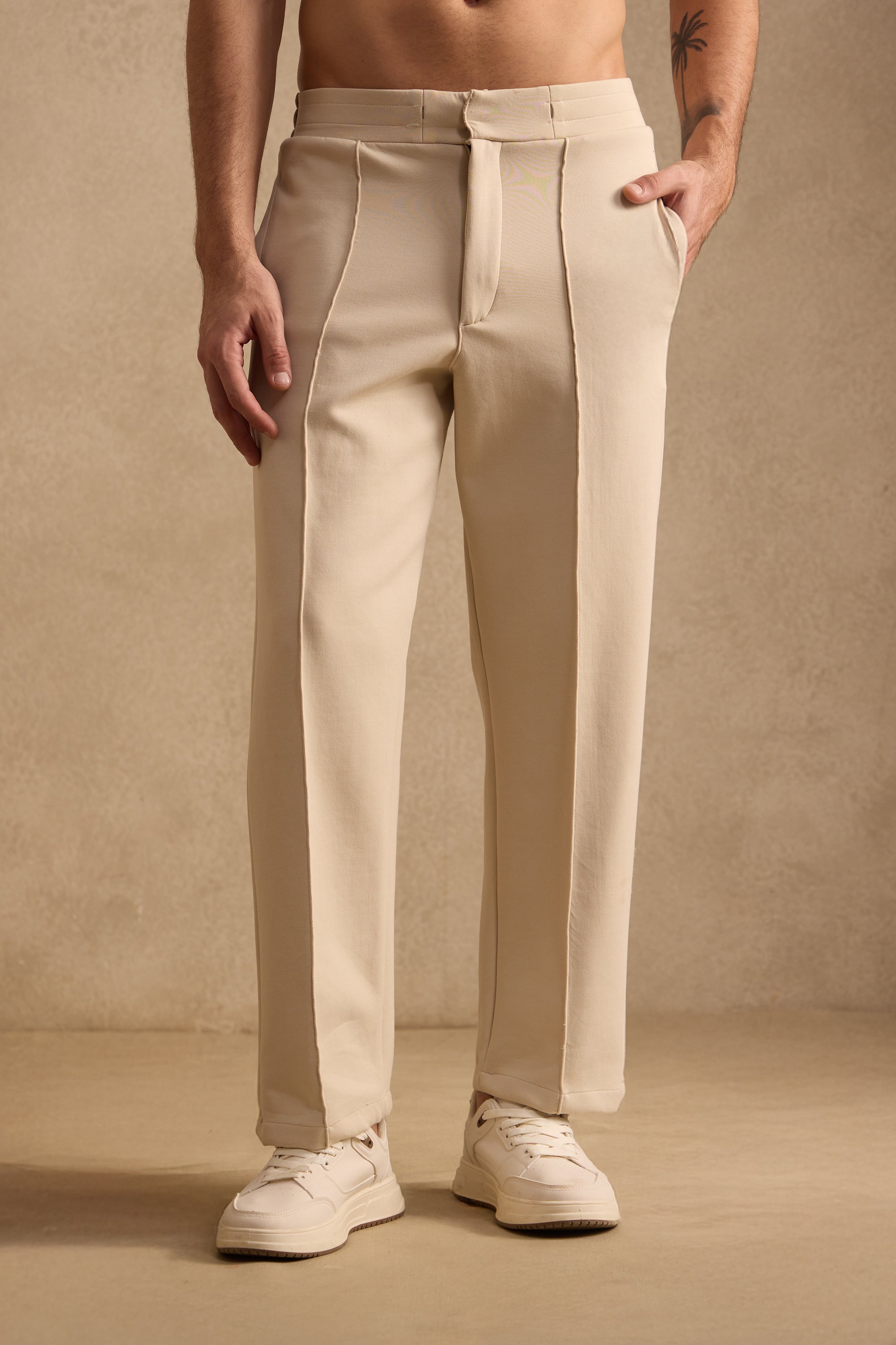 EVRYDAE PIN TUCK PANTS