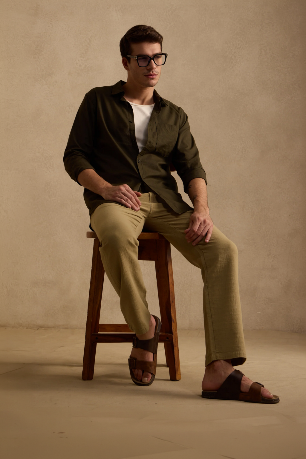 THE SEOUL LINEN PANTS IN OLIVE KHAKI