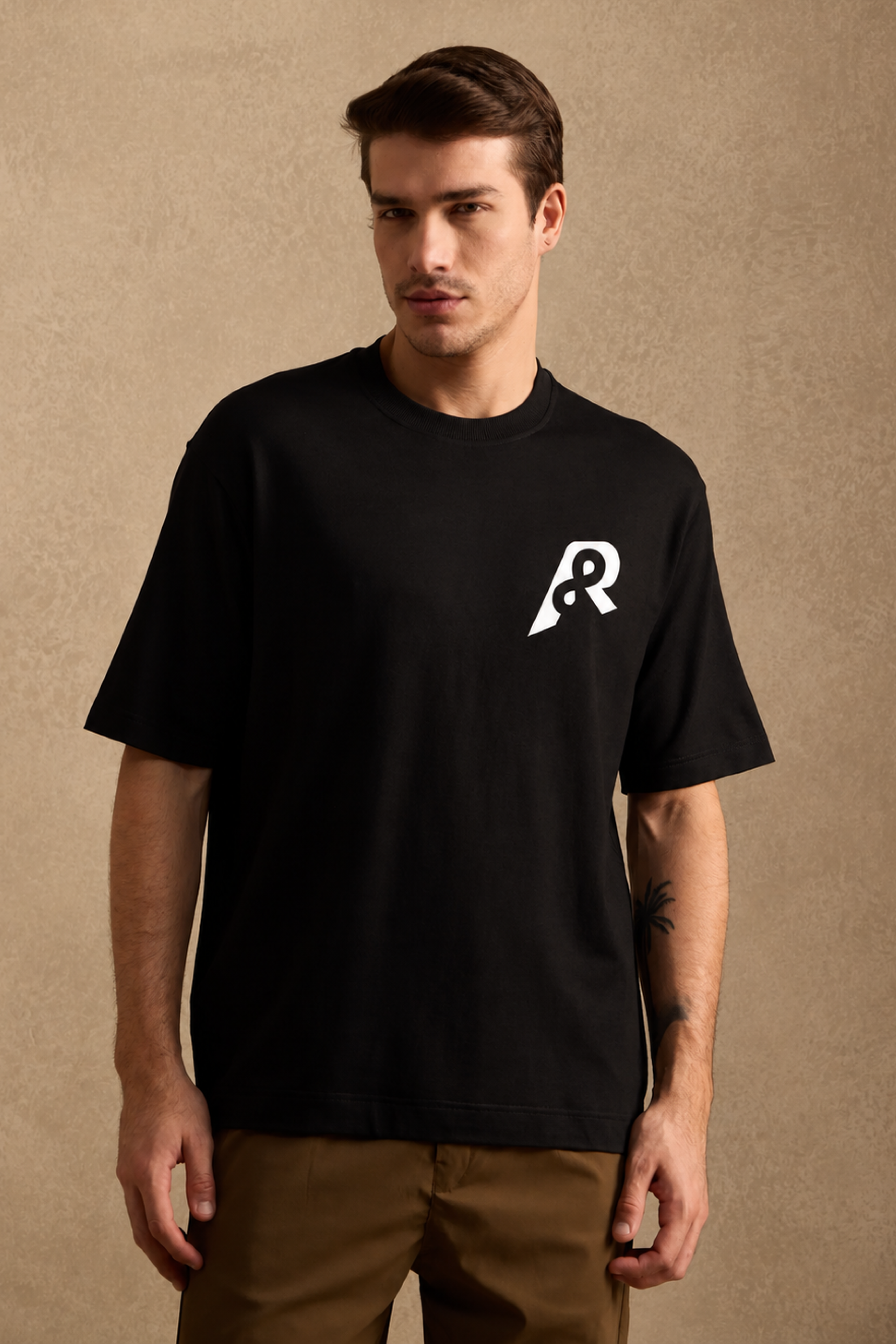 THE BAMBOO CREW TSHIRT IN DEEP BLACK