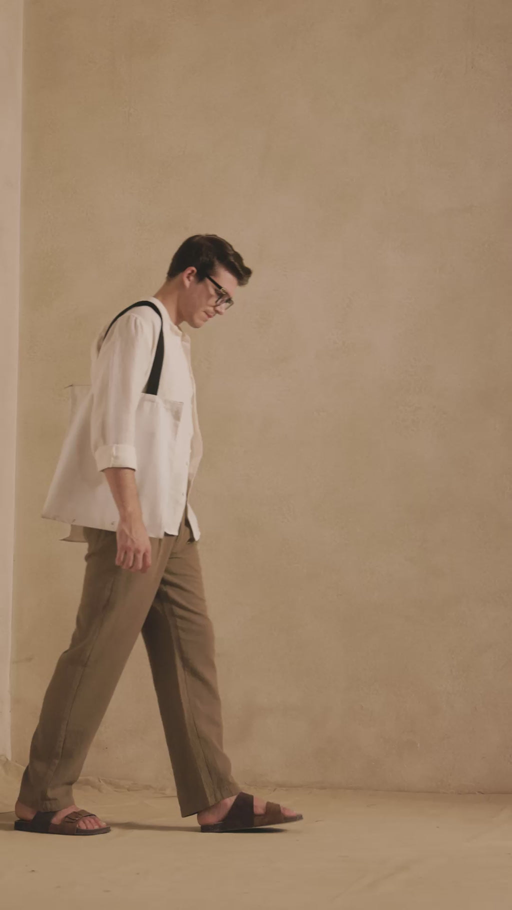 THE SEOUL LINEN PANTS IN TAUPE