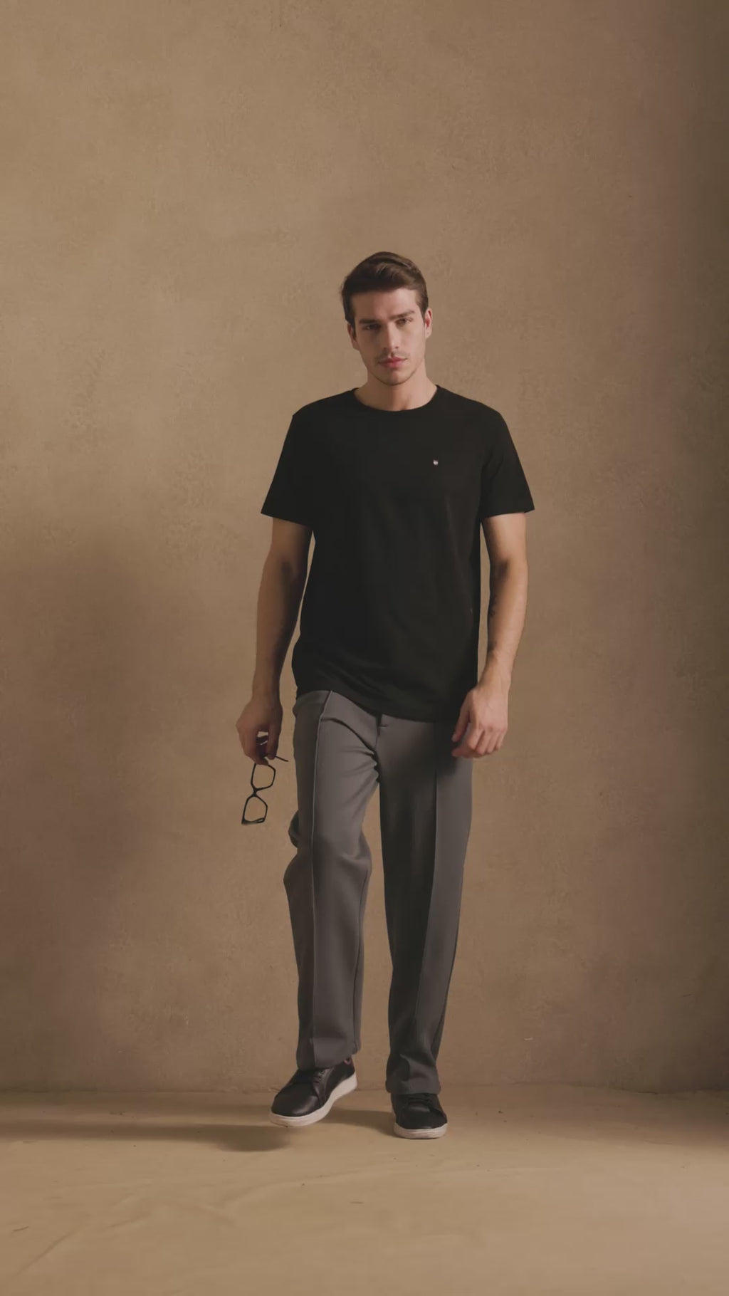 EVRYDAE PIN TUCK PANTS